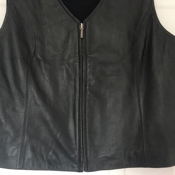 😎Vintage Black Beauty Lambskin Leather Vest😎 - Picture 3 of 6